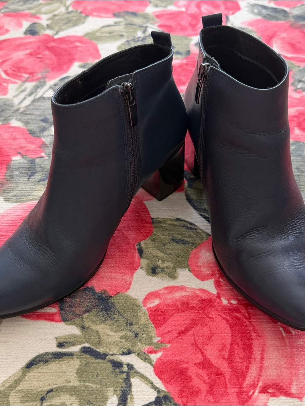 Ecco Navy Blue Pointed Leather Ankle Booties with Side Zipper